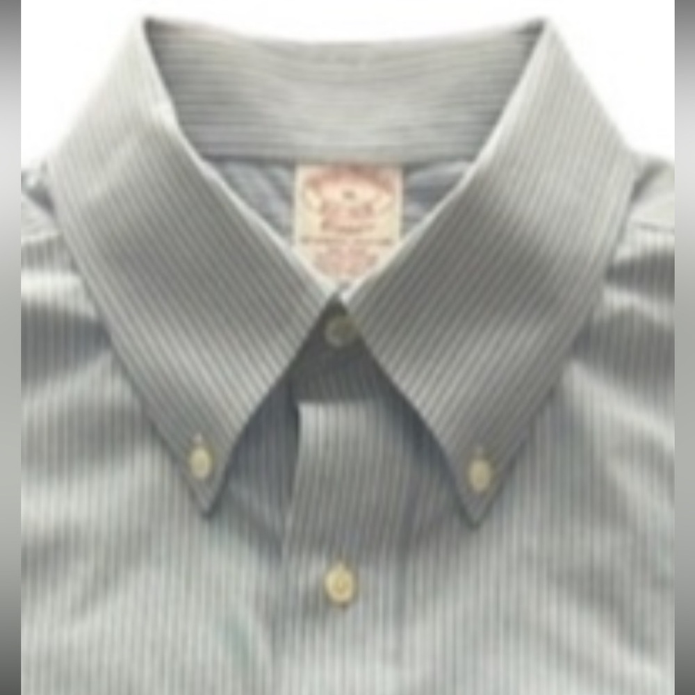 Brooks Brothers blue short sleeve men's shirt with white pin stripes siz…